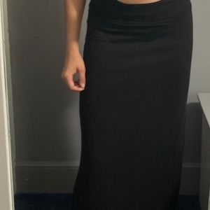 black skirt